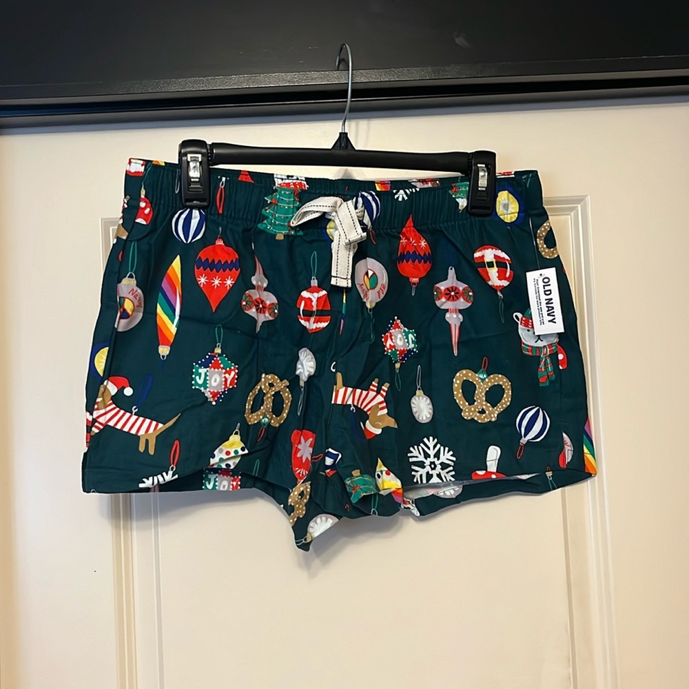 Old Navy Christmas shorts